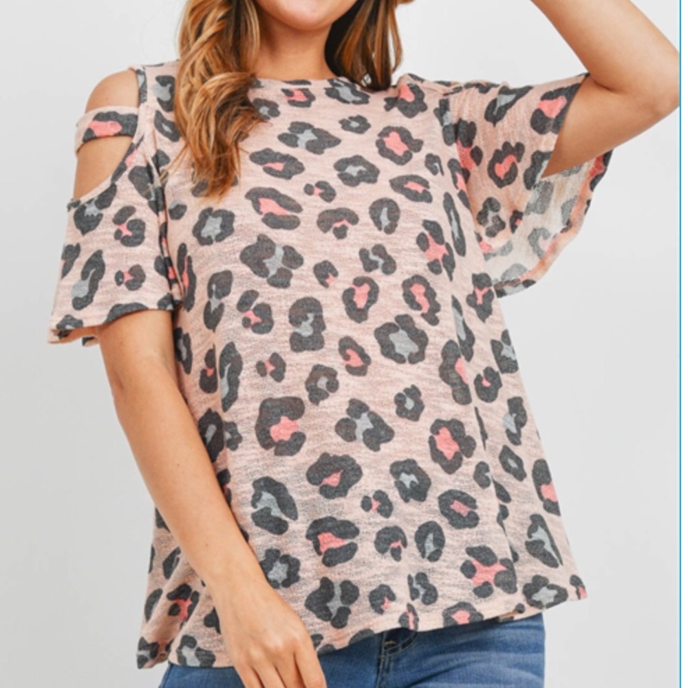 Beautiful Peach Animal Print Cold Shoulder Top NEW - Various Sizes